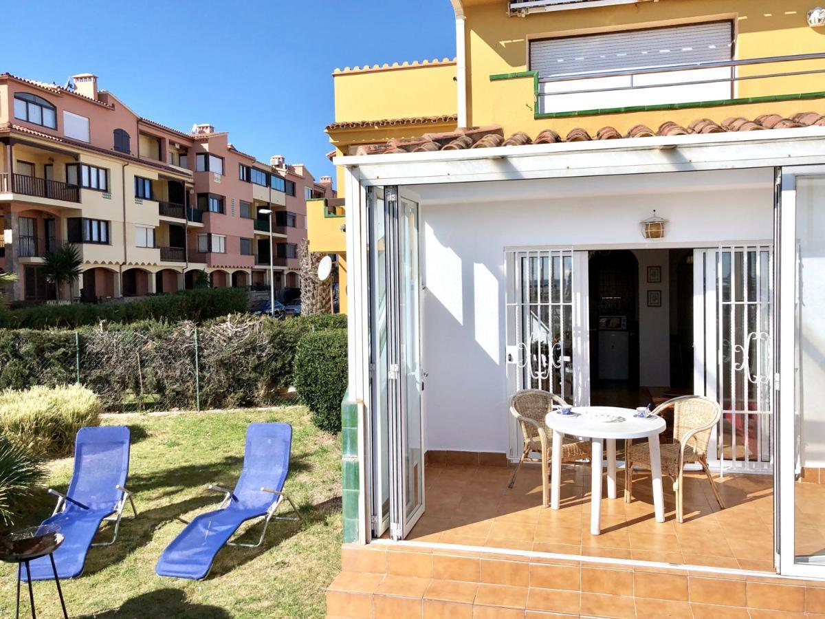 Apartament Amb Jardi A La Platja D'Empuriabrava Esterno foto